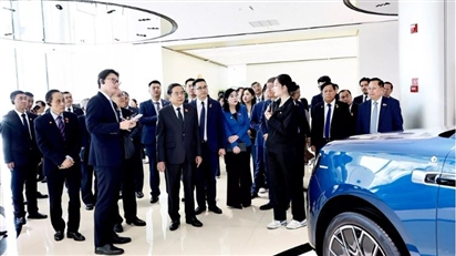 Chủ tịch Quốc hội Trần Thanh Mẫn mời gọi doanh nghiệp Trung Quốc đầu tư vào Việt Nam