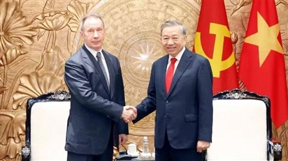 Tổng Bí thư, Chủ tịch nước Tô Lâm tiếp Giám đốc Cơ quan Vệ binh quốc gia Liên bang Nga