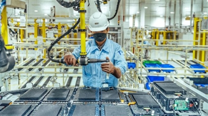“Trường học” robot ở Trung Quốc: Việt Nam sẽ cạnh tranh bằng gì khi nhân công giá rẻ mất lợi thế?
