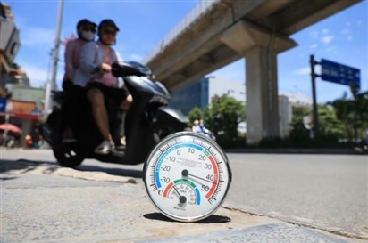 Nguyên nhân gây nắng nóng kỷ lục kéo dài trong mùa Thu miền Bắc?