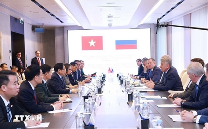 Thủ tướng Phạm Minh Chính thăm và làm việc với lãnh đạo Tập đoàn Novatek