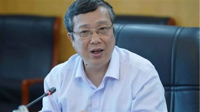 Việt Nam bắt Thứ trưởng Hoàng Trung ngay sau khai trừ Đảng