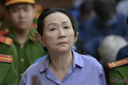 Đôi bông tai kim cương của bà Trương Mỹ Lan được định giá hơn 9,4 tỷ đồng