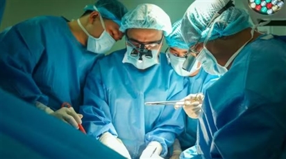 Gia đình cô gái người Anh hiến tạng: 'Con sẽ có những gia đình mới ở Việt Nam và vẫn luôn ở trong trái tim chúng tôi'