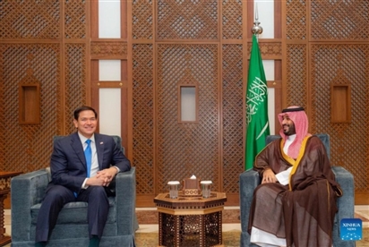 'Ngoại giao con thoi' tại Ả Rập Saudi