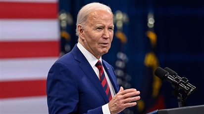 Nhóm của Biden đã sử dụng các hiệu ứng đặc biệt và chỉnh sửa để che giấu những lúc ông lỡ lời