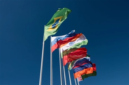 BRICS có thể cân bằng hệ thống tài chính quốc tế bất công