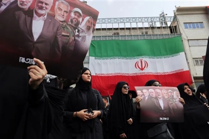 Iran hé lộ kế hoạch trả đũa mạnh mẽ, không báo trước vào Israel
