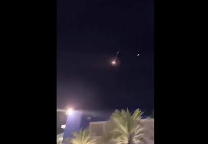 Video tên lửa đánh chặn của Israel rơi xuống Jordan