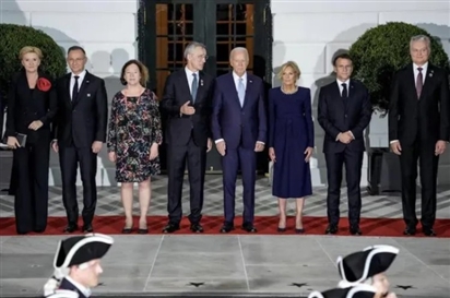 Trung Quốc đáp trả tuyên bố của NATO