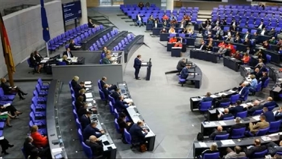 Quốc hội Đức thông qua luật nghĩa vụ quân sự gây tranh cãi