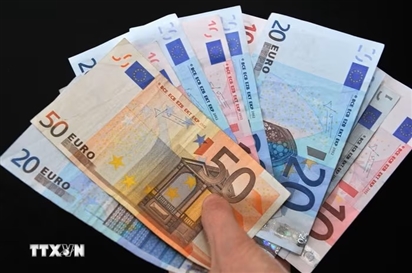 Quan chức ECB: Đồng euro tăng giá mạnh đang đe dọa mục tiêu lạm phát