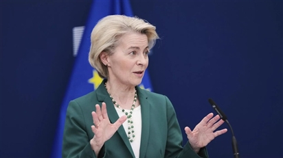 Tất cả đều đồng ý.” Phát biểu của bà Von der Leyen về Ukraina khiến nhà báo bị sốc