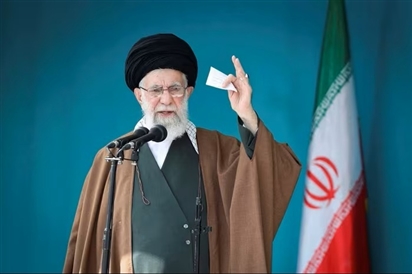 Lãnh tụ tối cao Iran lên tiếng về ông Trump