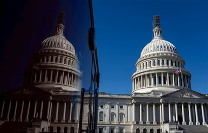 Hạ viện Mỹ thông qua thủ tục nhằm ngăn Chính phủ đóng cửa