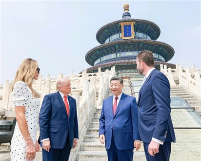 Vừa từ Trung Quốc về, ông Trump tăng tốc 'giấc mơ Washington vĩnh cửu'