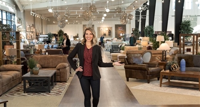 Ông Trump tuyên bố đánh thuế một mặt hàng nữa, loạt doanh nghiệp Mỹ chưa thấy lợi đã lao đao khổ đủ đường