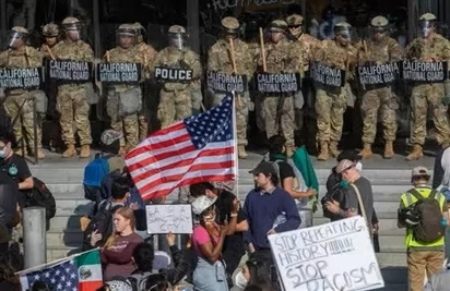 Mỹ truy quét nhập cư: Tổng thống Trump giành được một chiến thắng, thủy quân lục chiến lần đầu bắt dân thường ở Los Angeles