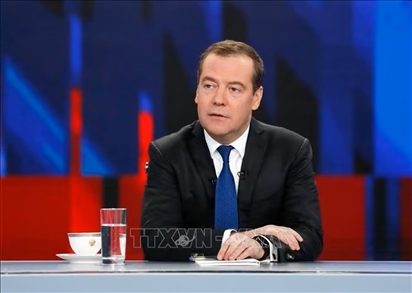 Cựu Tổng thống Nga Medvedev: Ông Trump 'sai lầm' khi áp thuế với Trung Quốc