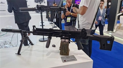 ''Hào khí xung trận'': Tập đoàn Nga 'Kalashnikov' trình làng các mẫu vũ khí mới hạng nhẹ
