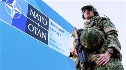 Các nước NATO đã giảm nhẹ giọng điệu đối với Nga trong tuyên bố chung của hội nghị thượng đỉnh