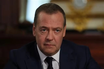Ông Dmitry Medvedev hoài nghi Mỹ