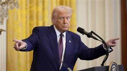 Trump chỉ còn hai cách để giải quyết tình hình ở Ukraina