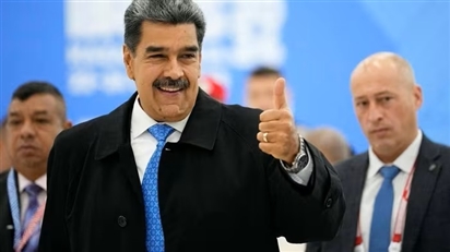 Tổng thống Nicolás Maduro: 8 tàu chiến, 1.200 tên lửa và 1 tàu ngầm hạt nhân của Mỹ đang nhắm vào Venezuela