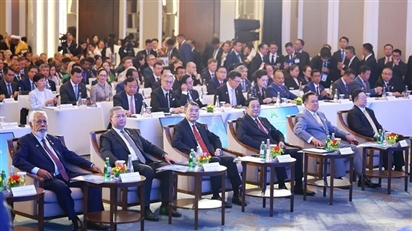 ''Trong khi thế giới đang phân mảnh, ASEAN đưa ra một hình mẫu khác''