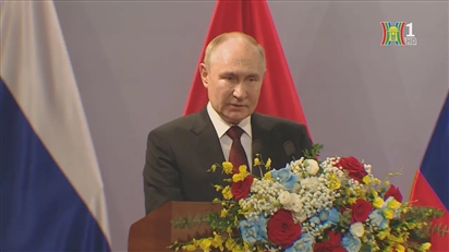 Cựu sinh viên VN tại Nga xúc động khi gặp Tổng thống Putin