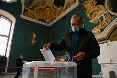 Bầu cử Duma Quốc gia Nga: Tỷ lệ cử tri đi bầu đến ngày thứ hai đã vượt ngưỡng 31%