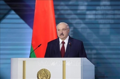 Ông Alexander Lukashenko tuyên bố tái tranh cử tổng thống Belarus