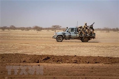 Bộ Ngoại giao Pháp tuyên bố đình chỉ viện trợ cho Burkina Faso