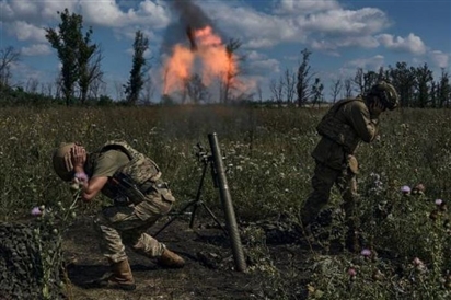 Ukraine ''nổi xung'' vì quan chức NATO gợi ý nhượng bộ lãnh thổ
