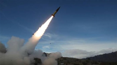 Báo Anh: Washington không thể cung cấp đủ tên lửa đạn đạo cho Ukraine