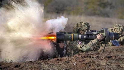 Mỹ, NATO khẩn trương 'tiếp sức' Ukraine chống Nga