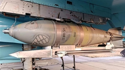 Lý do hệ thống phòng không Ukraine ''bất lực'' trước bom cũ của Nga