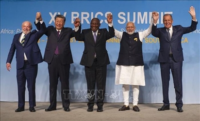 UAE lên tiếng về mối quan hệ với phương Tây sau lời mời gia nhập BRICS