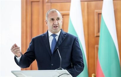 Tổng thống Bulgaria phủ quyết thỏa thuận cung cấp xe bọc thép chở quân cho Ukraine