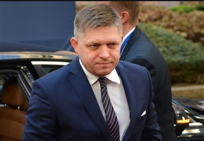Thủ tướng Slovakia nhớ ơn những người lính đã hy sinh bằng chuyến thăm Nga nhân ngày 9 tháng 5