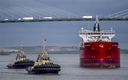 Châu Âu vẫn chưa ''hết khát'' dầu Nga: 5 lần 7 lượt tuyên bố ngừng nhập khẩu, nhưng vẫn âm thầm dùng ''thủ thuật'' để mua cả triệu thùng/ngày