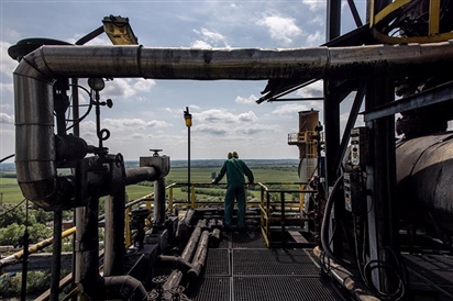 Châu Âu sốc khi dầu thô Nga ngừng chảy qua đường ống đi qua Ukraine