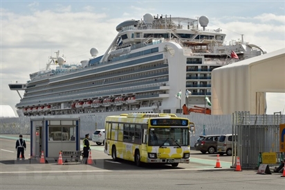 Nga sơ tán 8 công dân trên du thuyền Diamond Princess