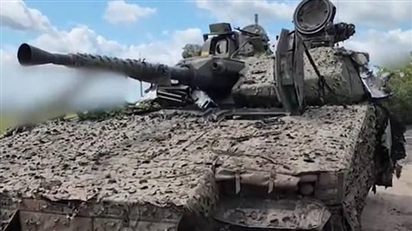Hãng thông tấn Nga tung video bắt giữ chiếc xe chiến đấu bộ binh CV90 đầu tiên ở Ukraine