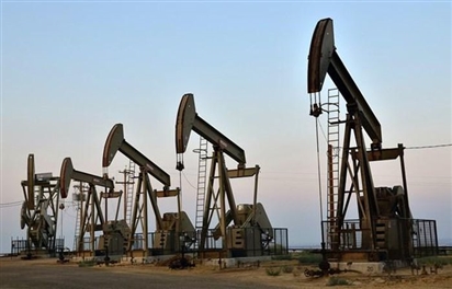 Gia tăng sức ép để OPEC+ tăng sản lượng dầu mỏ