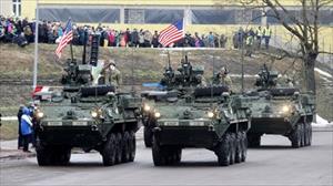 Vũ khí NATO tràn ngập thị trấn cách biên giới Nga 300m