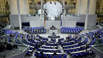 Quốc hội Đức dứt khoát cự tuyệt Ukraine một việc, Thủ tướng Scholz tuyên bố ''ranh giới'' không muốn vượt