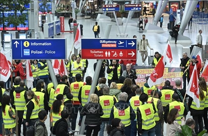 Nhân viên an ninh đình công tại sân bay Đức
