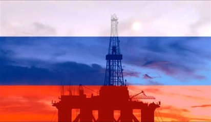 Sau nhiều tranh cãi, EU ''tạm chốt'' áp trần dầu Nga 60 USD/thùng