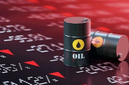 Giá dầu lên đỉnh mới, gần 75 USD/thùng, do nỗi lo cung không đủ cầu